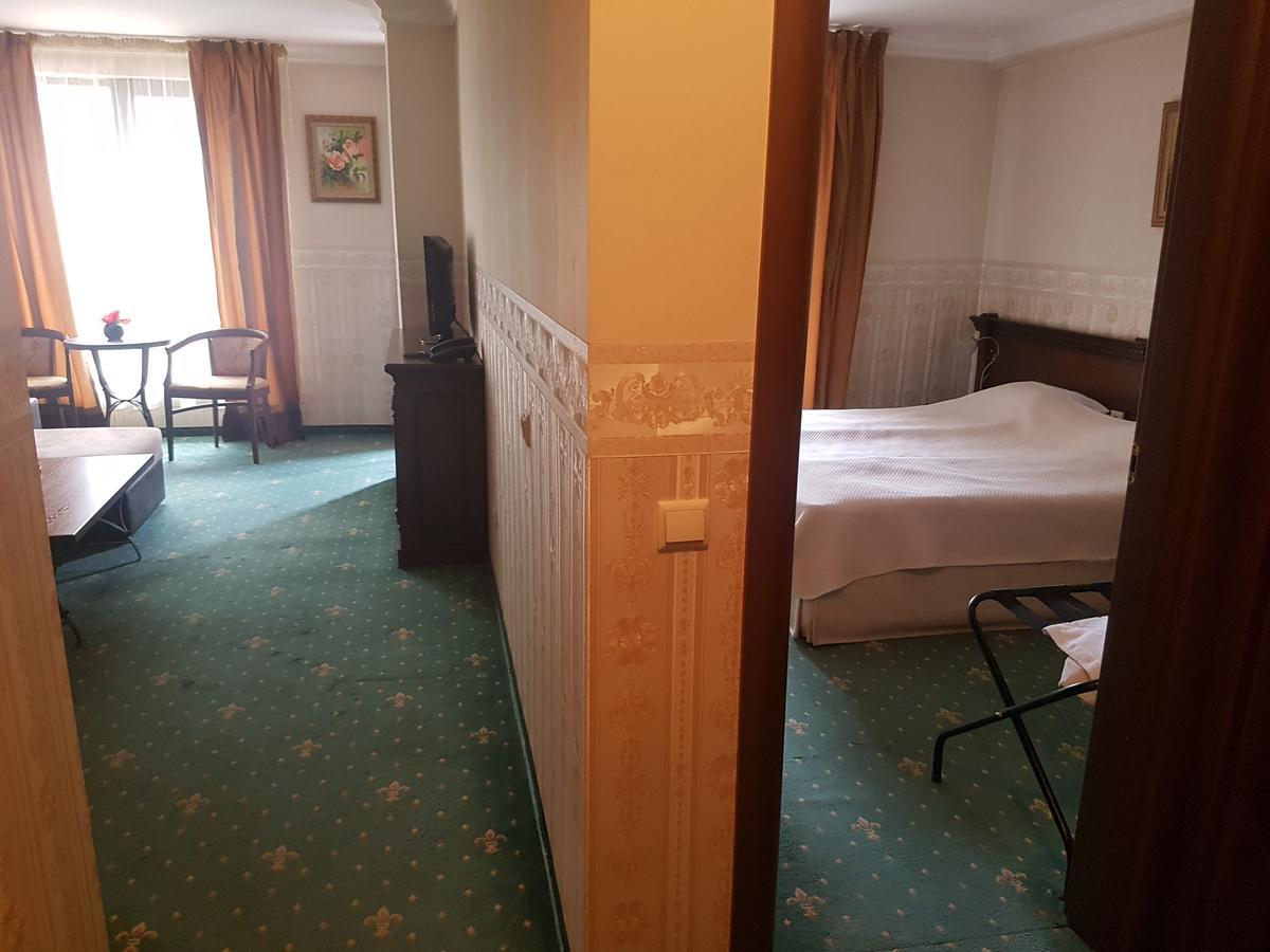 Amsterdam Hotel ソフィア エクステリア 写真